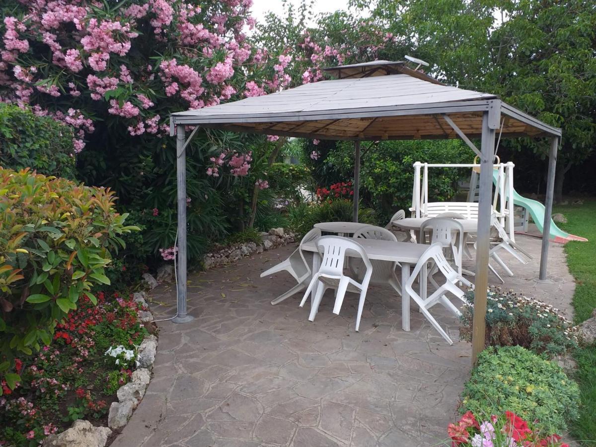 Garden Basement - Seminterrato Max 4 Ospiti - Fiumicino Vicino Aeroporto E Fiera Apartment Exterior photo